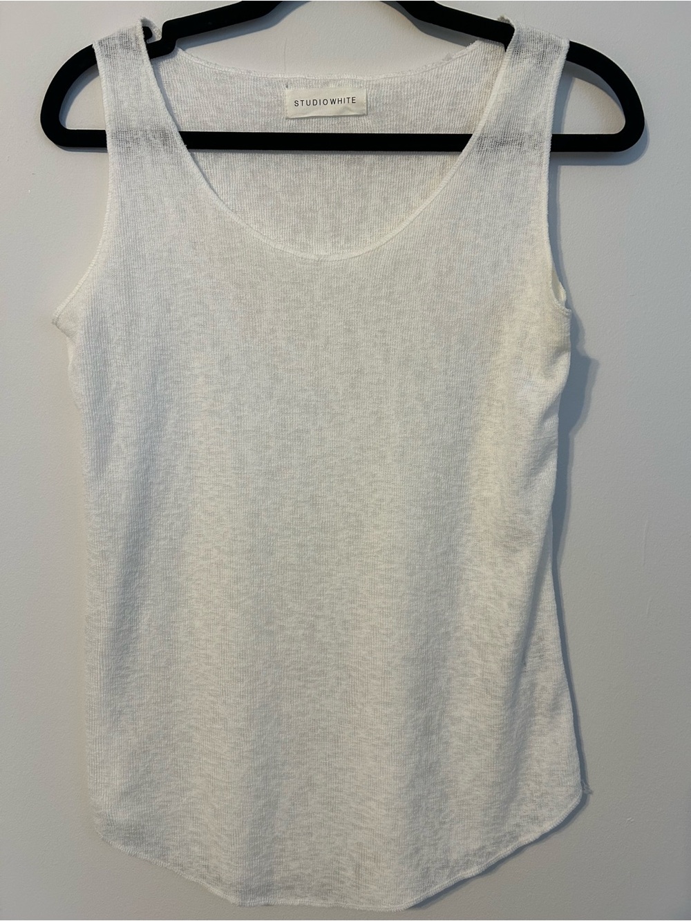 Studio White Women's Scoop Neck Tank Top in White